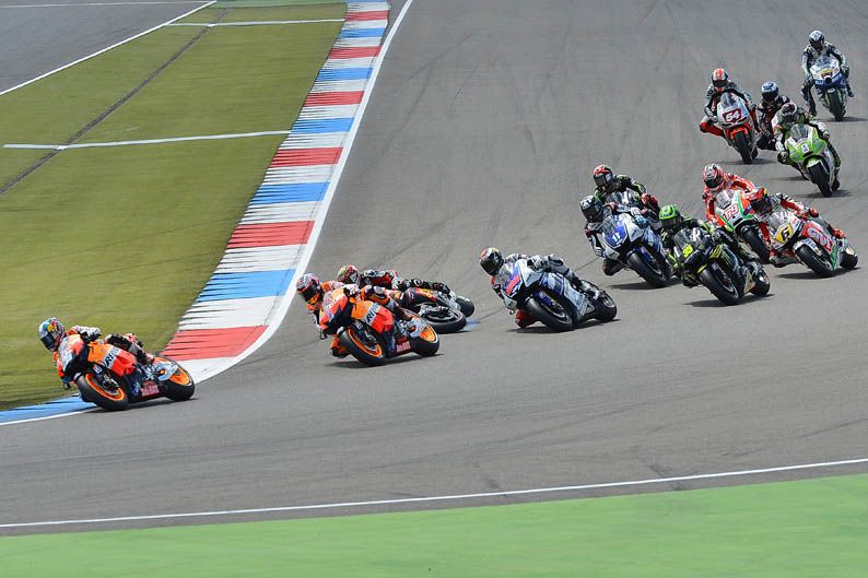 Jorge Lorenzo y Álvaro Bautista en Assen
