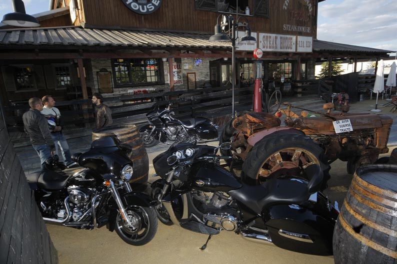 Comparativa Custom: Kawasaki, Harley-Davidson y Victory