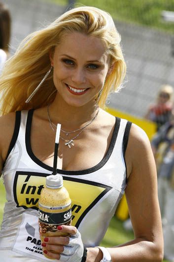 Las chicas del GP de Alemania de MotoGP 2012
