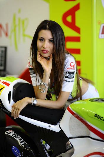 Las chicas del GP de Italia de MotoGP 2012