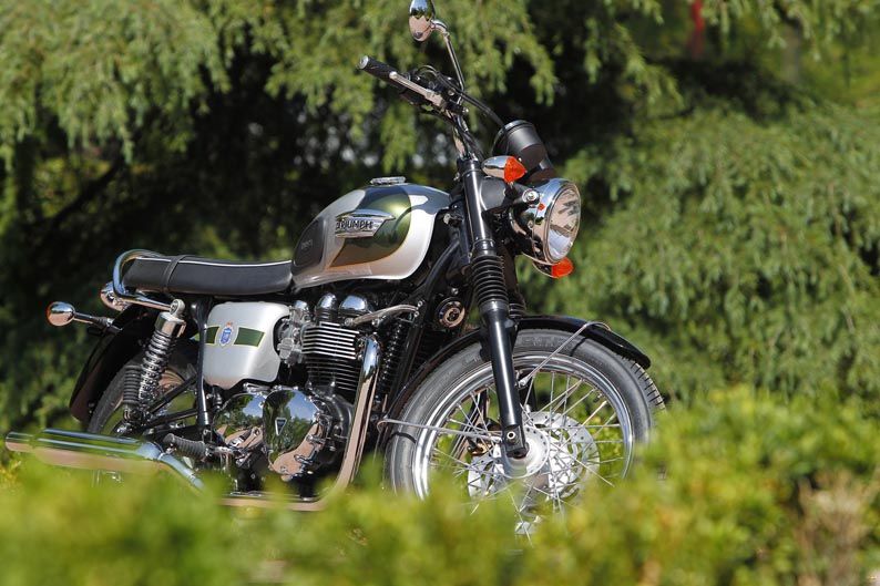 Triumph y Bonneville