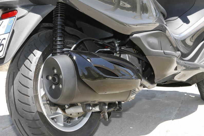 Piaggio X10 350