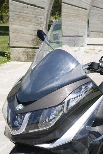 Piaggio X10 350