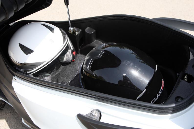 SYM Joymax GTS 300i