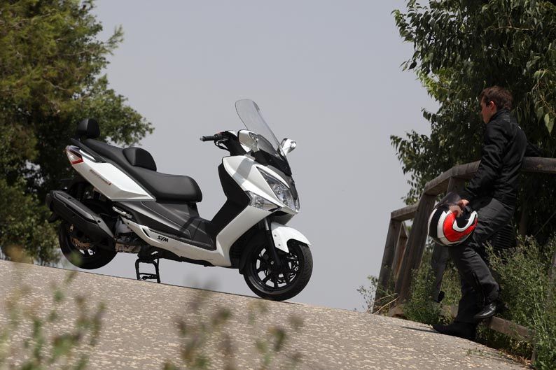 SYM Joymax GTS 300i