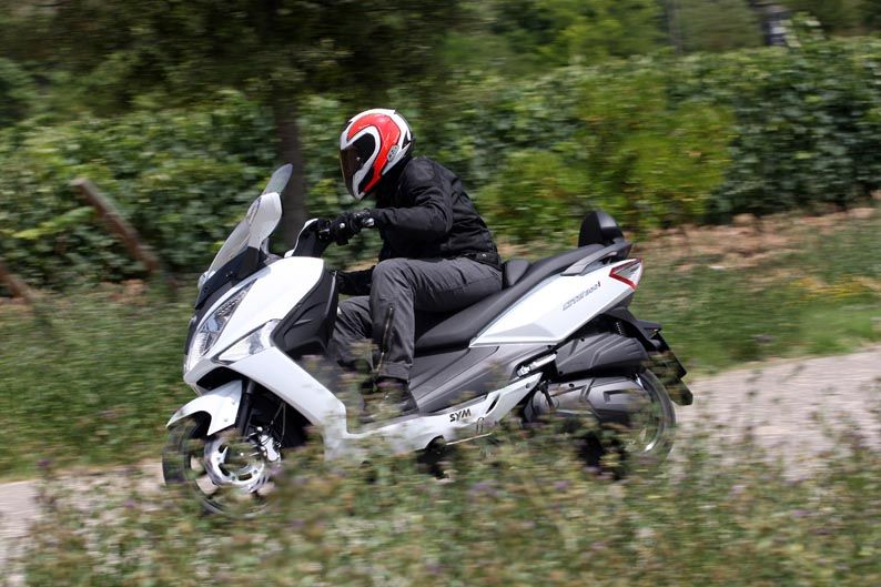 SYM Joymax GTS 300i