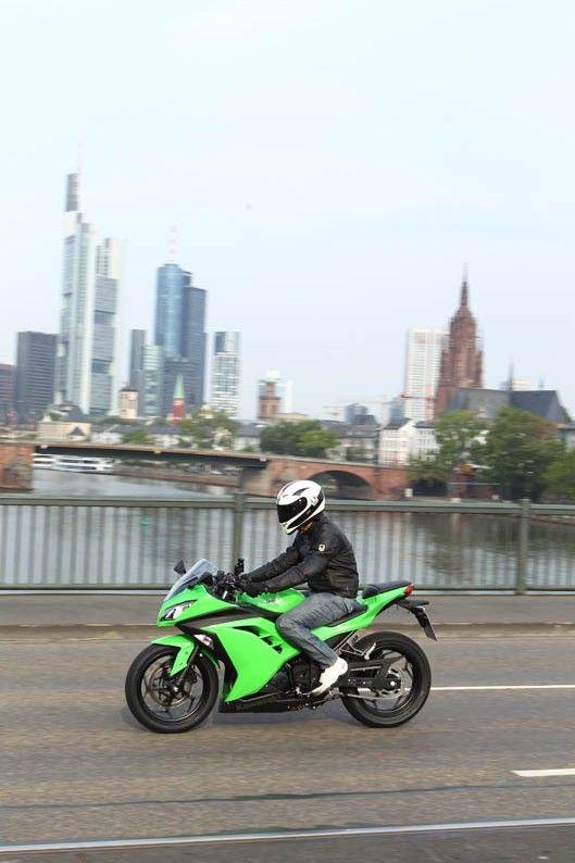 Kawasak Ninja 300R