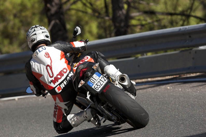 Aprilia Tuono V4 R APRC