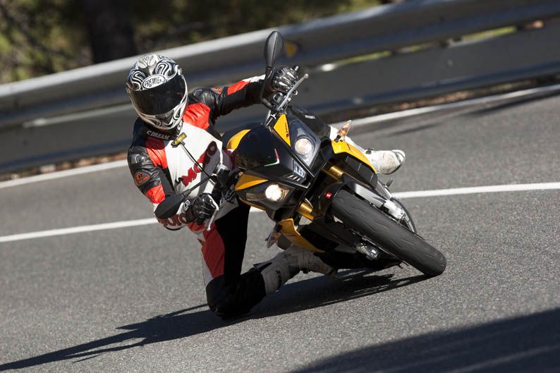 Aprilia Tuono V4 R APRC