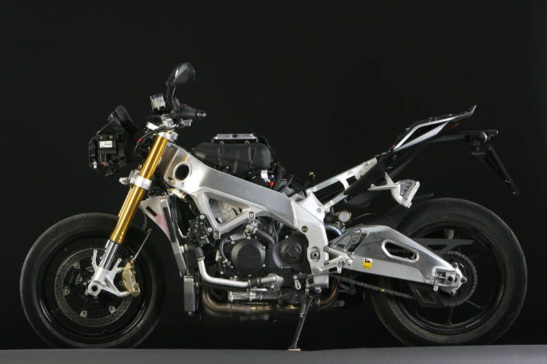 Aprilia Tuono V4 R APRC