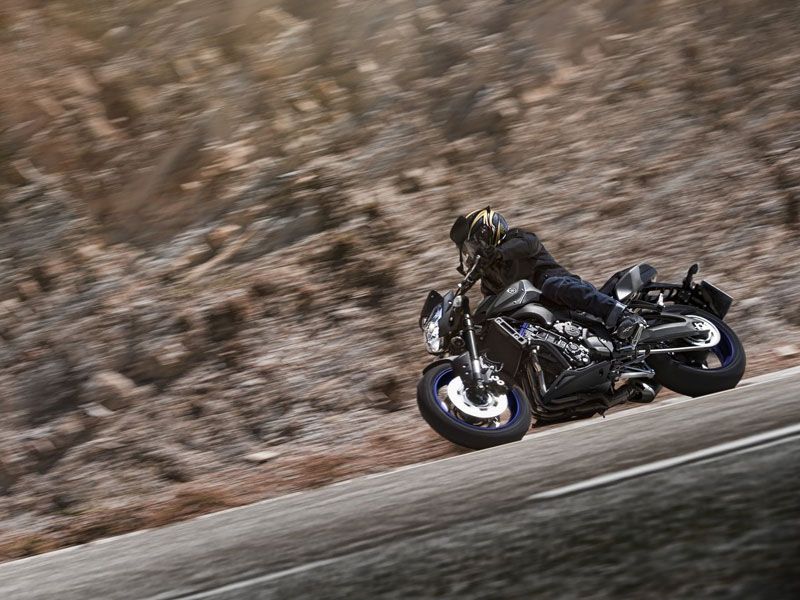 Nueva Yamaha FZ8 2013