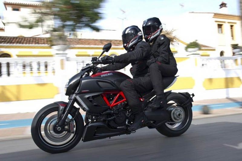 Ducati Diavel 2013
