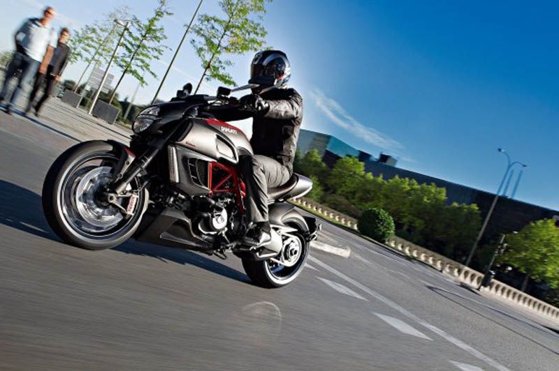 Ducati Diavel 2013