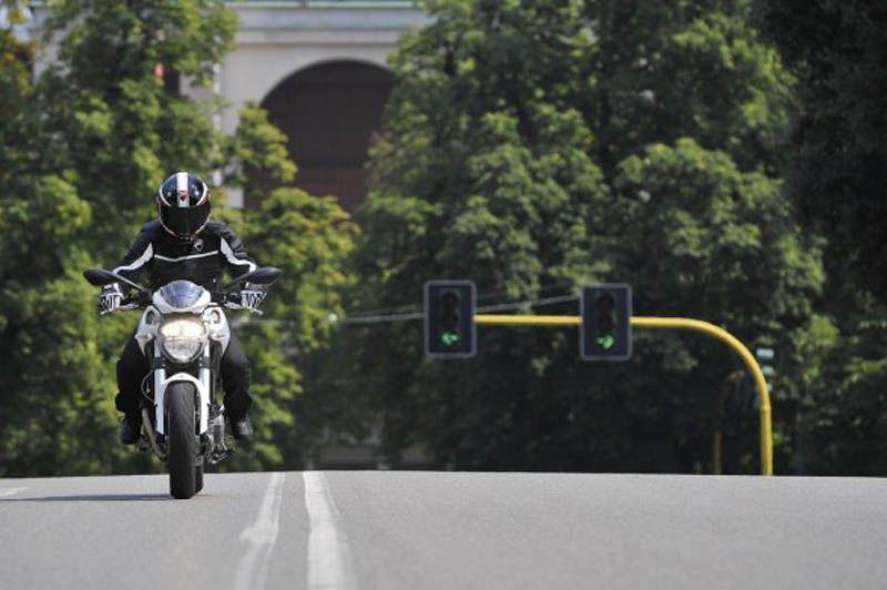 Ducati Monster 696