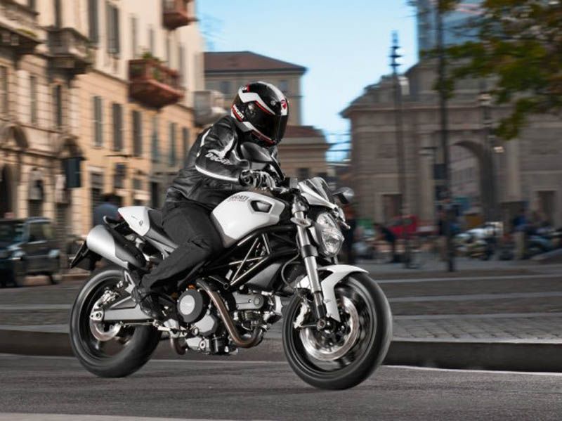 Ducati Monster 696