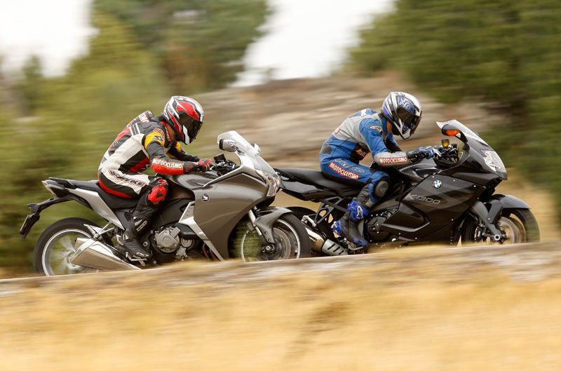 Comparativa Sport-Turismo: BMW y Honda
