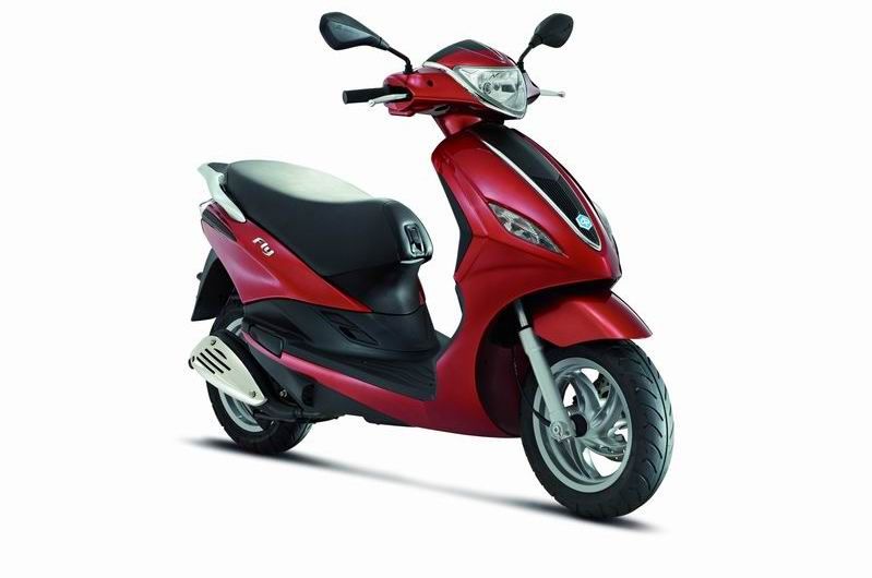 Piaggio Fly 125 perfil rojo