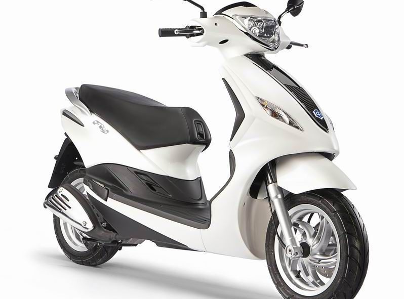 Piaggio Fly 125