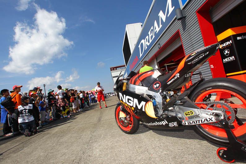 Chicas de MotoGP en Japón
