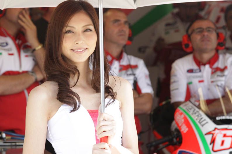 Chicas de MotoGP en Japón