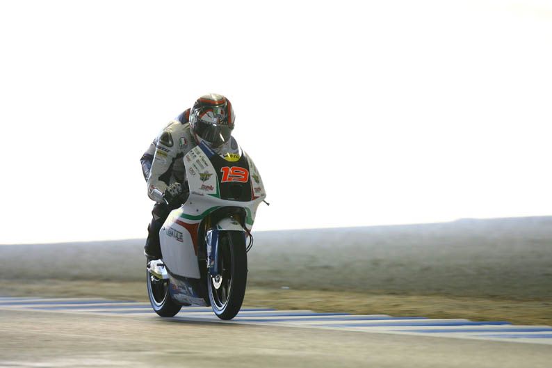 Alessandro Tonucci en Moto3