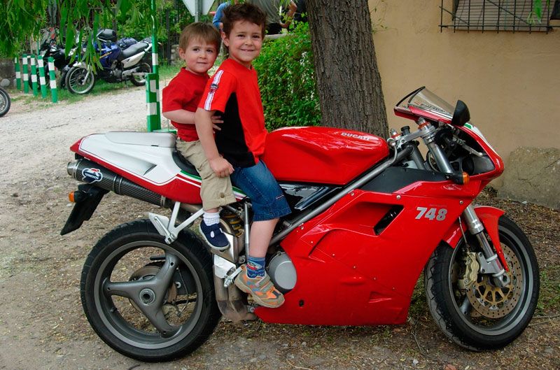 Objetivo 100.000: Ducati 748 E