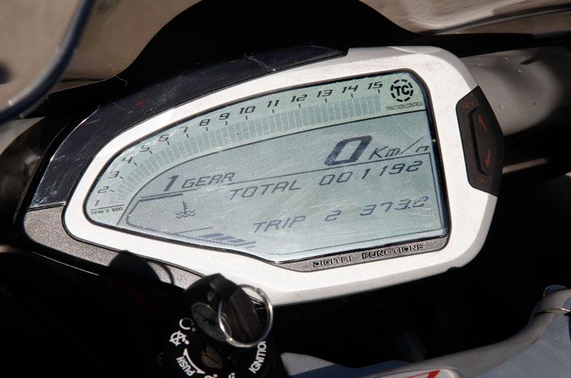 MV Agusta F4 R panel de instrumentos