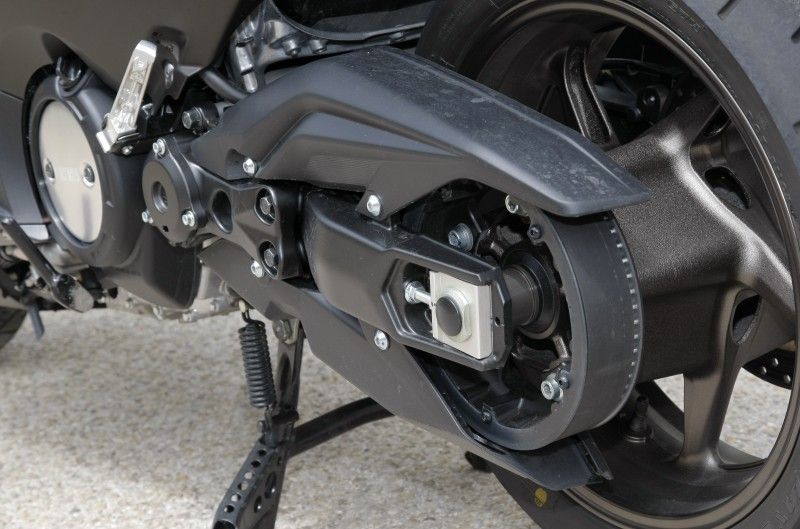 Comparativa scooter: Honda Integra vs Yamaha T-Max