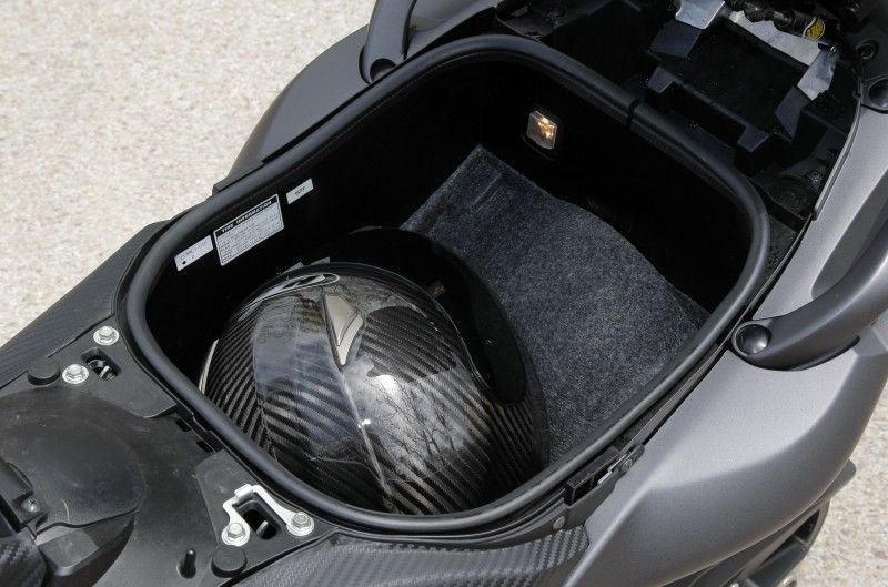 Comparativa scooter: Honda Integra vs Yamaha T-Max