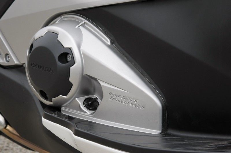 Comparativa scooter: Honda Integra vs Yamaha T-Max