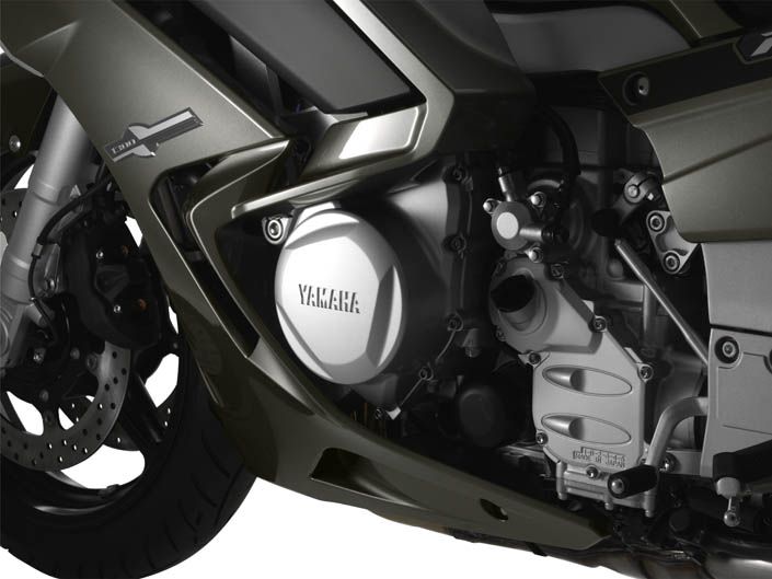 Yamaha FJR 1300 (12)