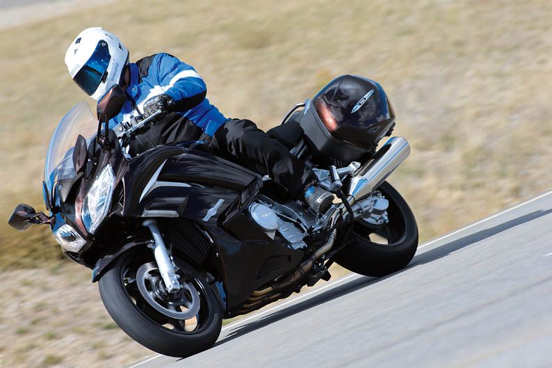 Yamaha FJR 1300 (21)