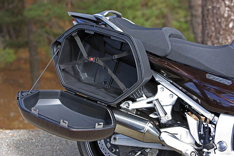 Yamaha FJR 1300 (30)