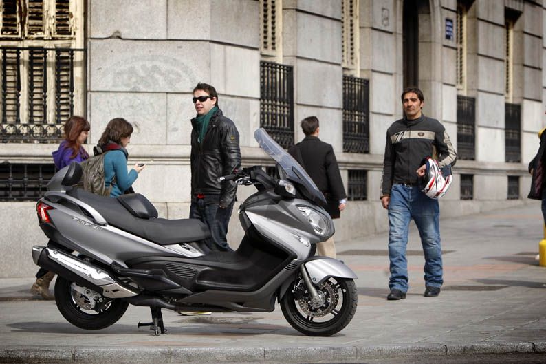 Suzuki Burgman 650 2013