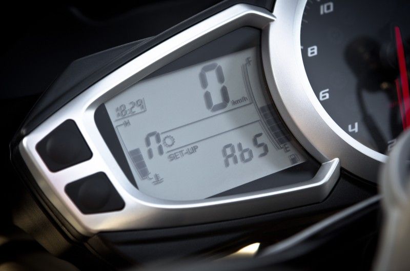 Triumph Street Triple R 2013