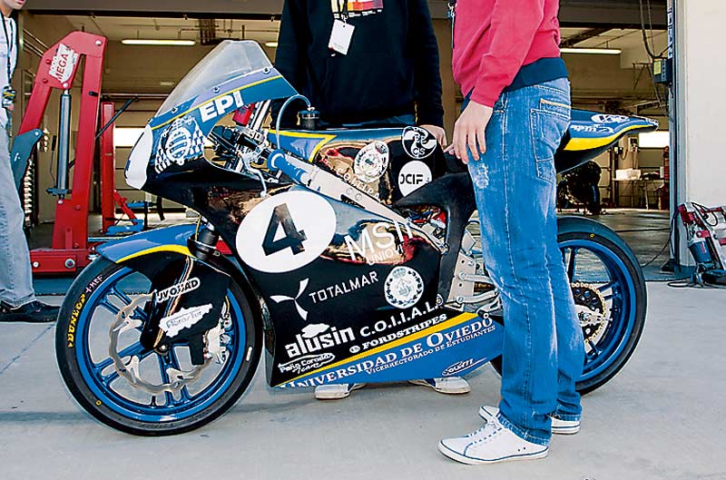 MotoStudent