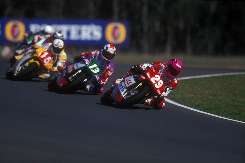 Max Biaggi (Aprilia). 1992