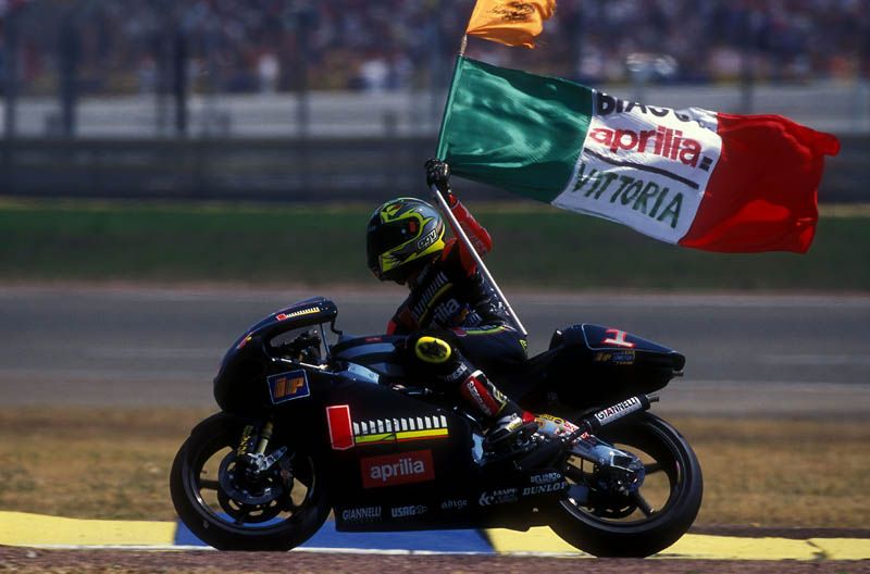 Max Biaggi (Aprilia). 1995