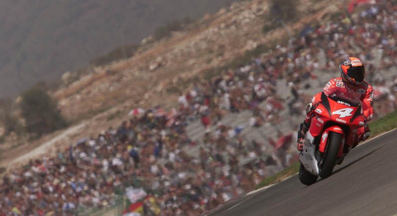 Max Biaggi (Yamaha). 2000
