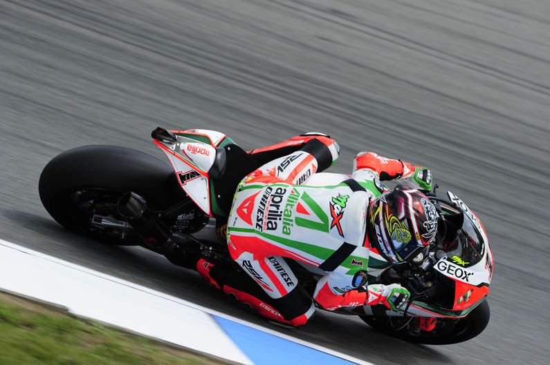 Max Biaggi (Aprilia). 2011