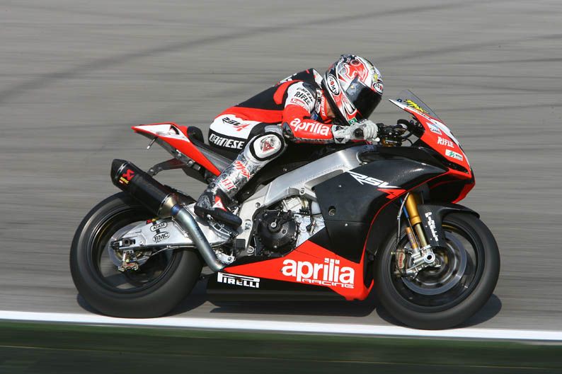 Max Biaggi (Aprilia). 2009
