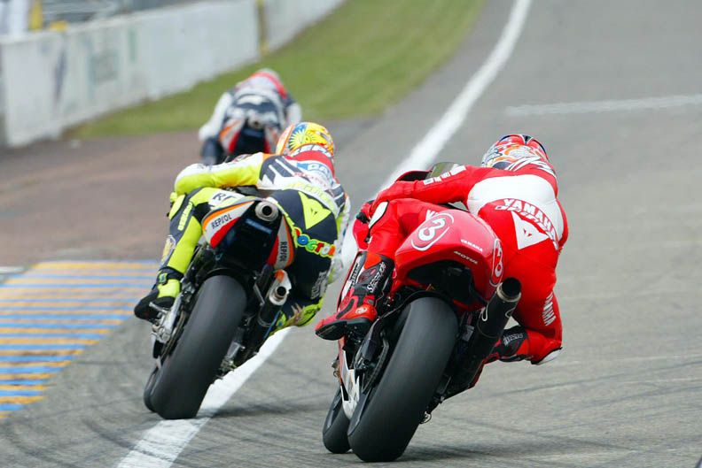 Max Biaggi (Yamaha). 2002