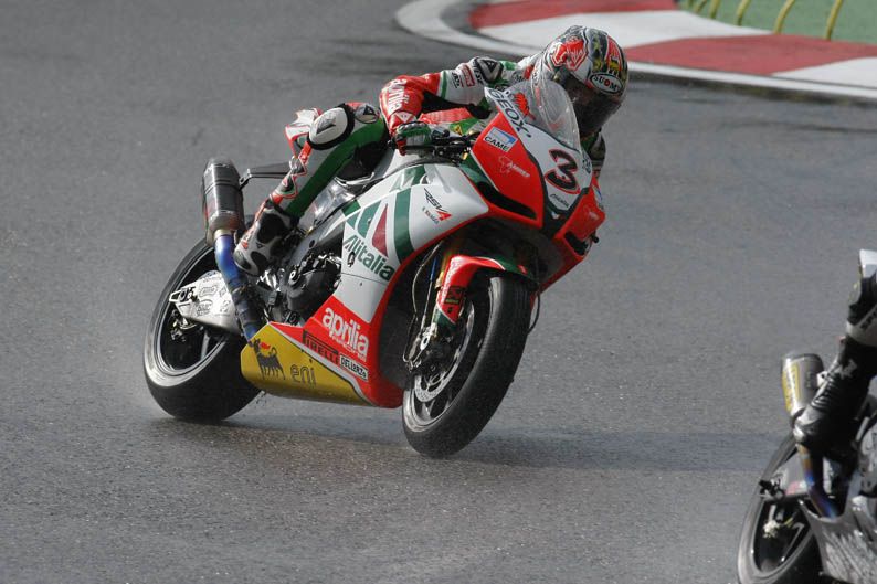 Max Biaggi (Aprilia). 2010