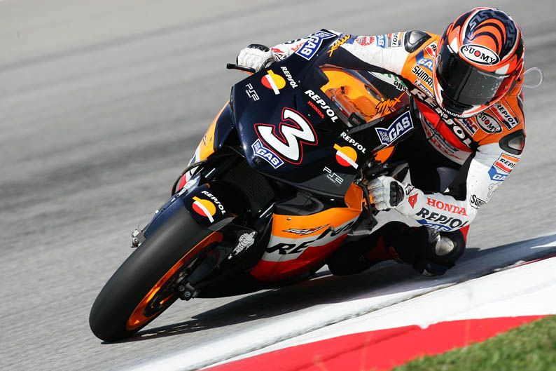 Max Biaggi (Honda). 2005