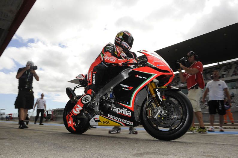 Max Biaggi (Aprilia). 2012