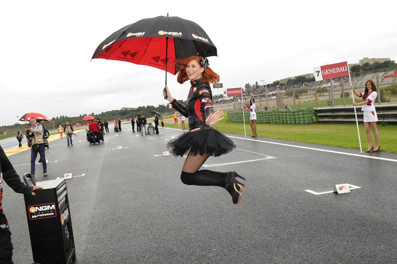 Las chicas del GP de Valencia 2012
