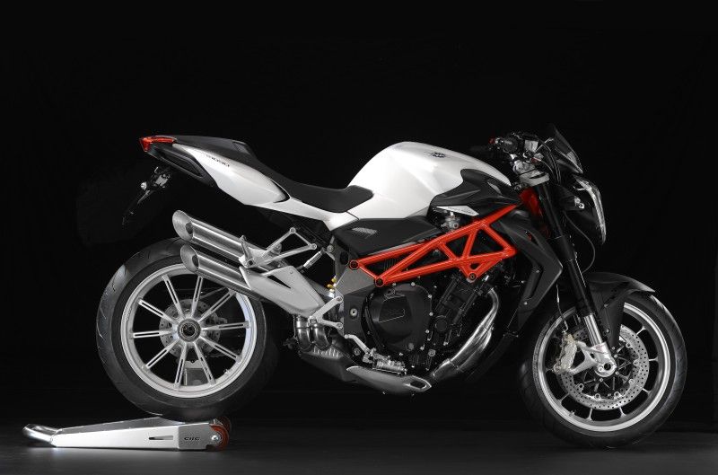 Brutale 1090