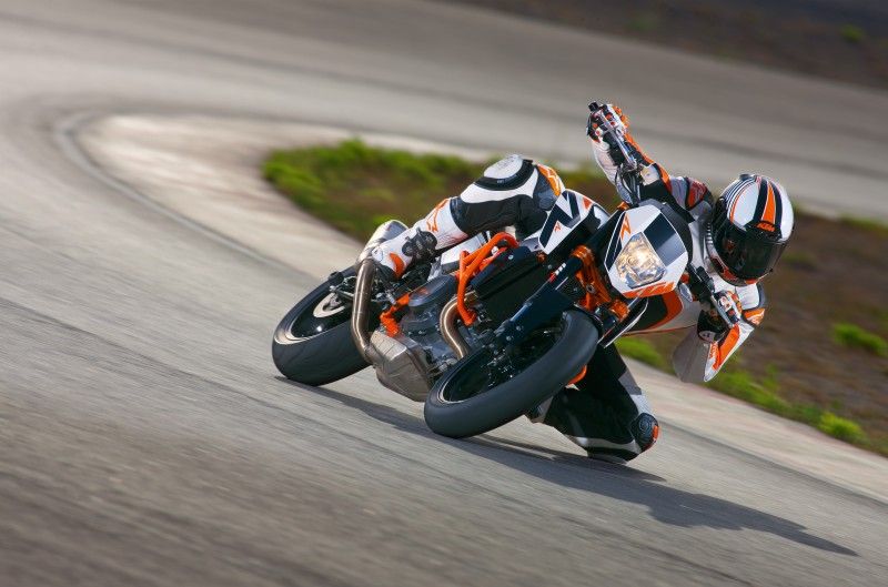 690 Duke R