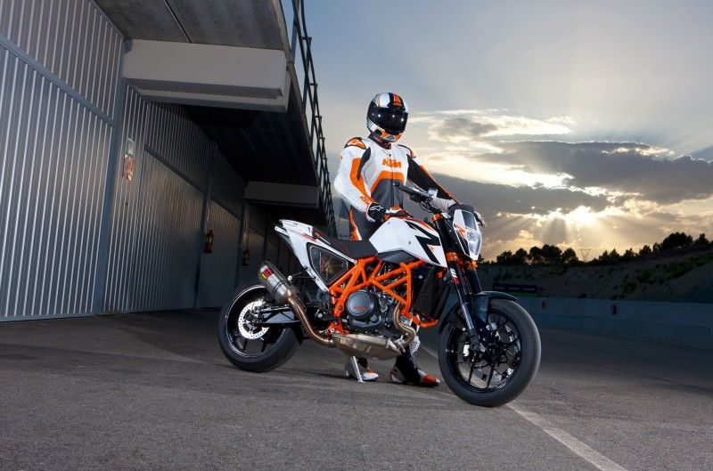 690 Duke R
