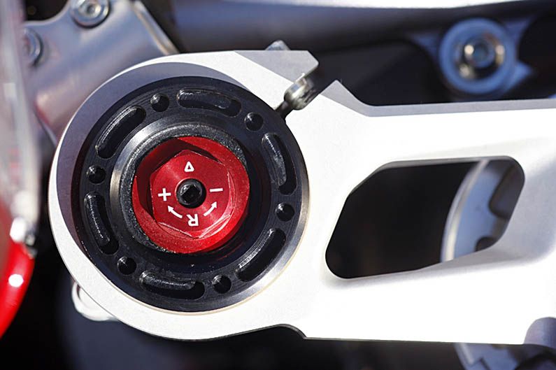Frente a frente: BMW S1000RR, HP4, Ducati Panigale, Panigale S